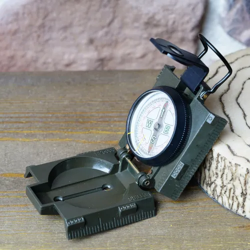 képe Levenhuk DC65 iránytű,  10