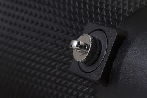 6463664 Levenhuk Wise 8x42 egyszemes távcső,  8