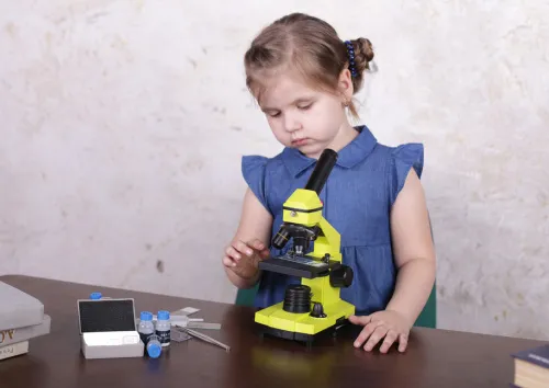 6463664 Levenhuk Rainbow 2L PLUS mikroszkóp,  16